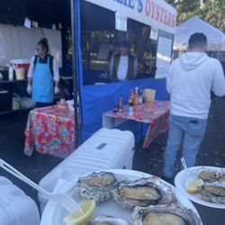 Sonoma Plaza Farmer's Tuesday Night Market - Oysters
