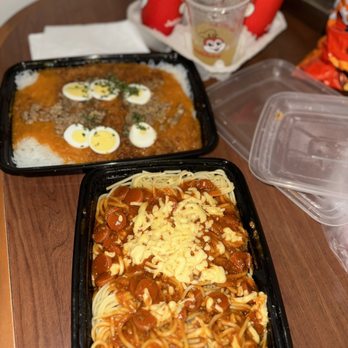 Jollibee - Spaghetti, Palabok and Pineapple Drink - Chicken Shop Near Me - San Antonio, Texas