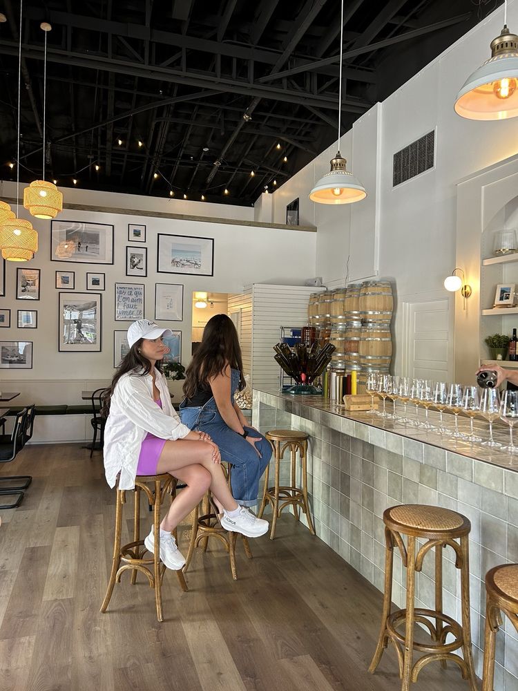 Urban Cellar Winery - vineyard in Fayetteville, AR