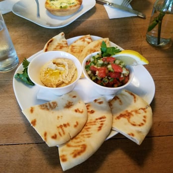 Henrici - The Hummus Teller!! So amazing - Cafes Near Me - Zürich, ZH