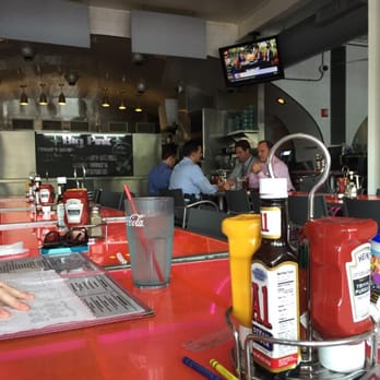 Big Pink - Nice looong tables - Pizza Near Me - Miami Beach, Florida Big Pink - Nice looong tables - Pizza Near Me - Miami Beach, Florida