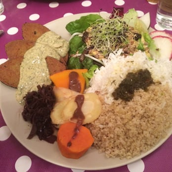 La Belle Verte - Main course of the day - served with veggies, rice and quinoa - Vegan Near Me - Toulouse, 31