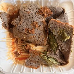 Desta Ethiopian Cafe - What's left of some of the BEST misir wot I've ever had!