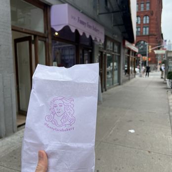 Funny Face Bakery - Cupcakes Near Me - New York, New York Funny Face Bakery - Cupcakes Near Me - New York, New York