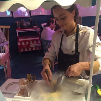 Tickets - Ice cream made right in front of you. - Tapas Bars Near Me - Barcelona, B Tickets - Ice cream made right in front of you. - Tapas Bars Near Me - Barcelona, B