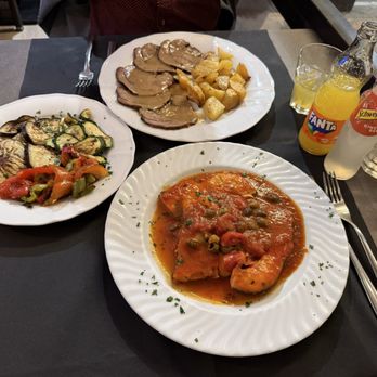 The Bramble - veal roast with baked potatoes, sword fish messina style and a side of grilled vegetables - Burgers Near Me - Rome, RM The Bramble - veal roast with baked potatoes, sword fish messina style and a side of grilled vegetables - Burgers Near Me - Rome, RM