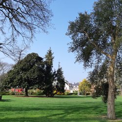 Square de Villeneuve - Le parc