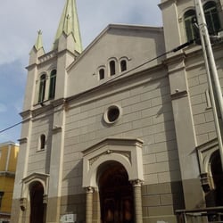Iglesia de San Luis Gonzaga - La entrada principal a la iglesia