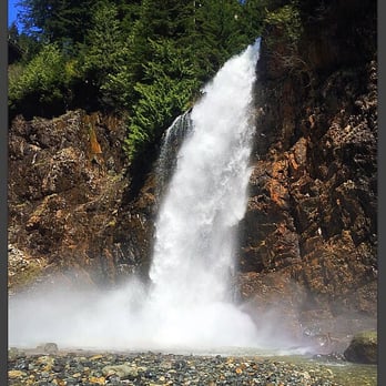 Franklin Falls Trailhead - Breathtaking view of the Franklin Falls. - Hiking Near Me - North Bend, Washington
