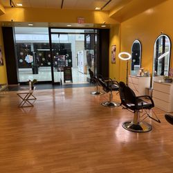 New Eyebrow Bar - So nice and clean!