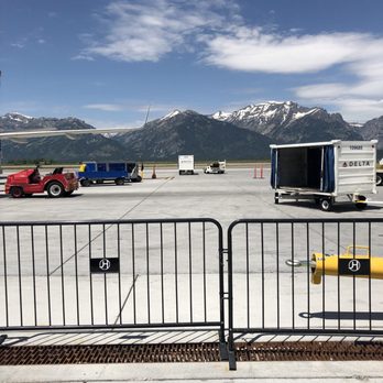 Jackson Hole Airport - JAC - Airports Near Me - Jackson, Wyoming