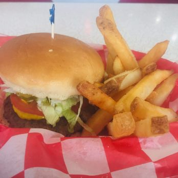 Lee's Hamburgers - The classic - Burgers Near Me - Covington, Louisiana