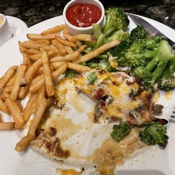 Boulder Creek - Smothered Chicken, after - American Near Me - Brownsburg, Indiana