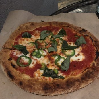 True Food Kitchen - Margherita pizza + jalapeños - Vegetarian Near Me - Pasadena, California True Food Kitchen - Margherita pizza + jalapeños - Vegetarian Near Me - Pasadena, California
