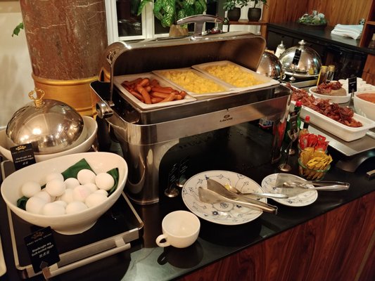 First Hotel Grand by null