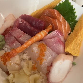 Sushi Heaven - My go to here is their chirashi bowl. Fish is always fresh and we also like the generous portion. - Sushi Bars Near Me - Saratoga, California Sushi Heaven - My go to here is their chirashi bowl. Fish is always fresh and we also like the generous portion. - Sushi Bars Near Me - Saratoga, California