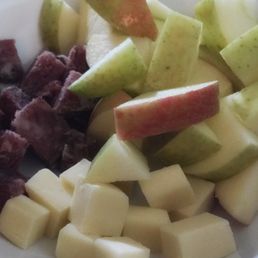 Salami Barolo, raw milk Mild Cheddar cheese, and Honeycrisp Apple. A perfect light lunch for two! Salami Barolo, raw milk Mild Cheddar cheese, and Honeycrisp Apple. A perfect light lunch for two!