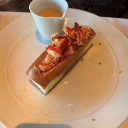 Lobster roll