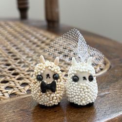 Peggy Does Cake - Miniature bride and groom cake toppers - less than an inch tall.