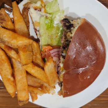 TWO60 Kitchen + Bar - New American Near Me - Fairfield, California