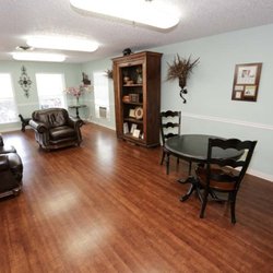Northern Oaks Living & Rehabilitation Center