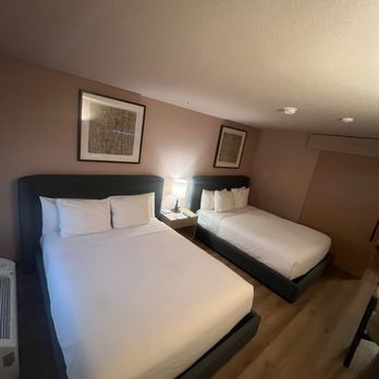 The Dunes Hotel - Room 105 - Hotels Near Me - Palm Springs, California The Dunes Hotel - Room 105 - Hotels Near Me - Palm Springs, California