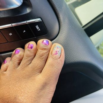 Glow Spa & Nails - Toe design by Alexis - Nail Salons Near Me - Houston, Texas Glow Spa & Nails - Toe design by Alexis - Nail Salons Near Me - Houston, Texas