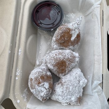 Hilltop Coffee + Kitchen - Og O.G. Beignets - Coffee & Tea Near Me - Los Angeles, California Hilltop Coffee + Kitchen - Og O.G. Beignets - Coffee & Tea Near Me - Los Angeles, California
