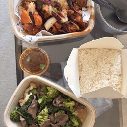 Broccoli & Beef and Lazi Chicken Broccoli & Beef and Lazi Chicken