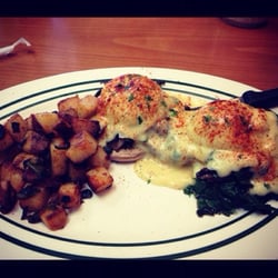 Rivers Edge Cafe - Veggie Benedict
