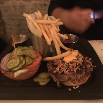 Tanner Smiths - Lamb burger - Cocktail Bars Near Me - New York, New York