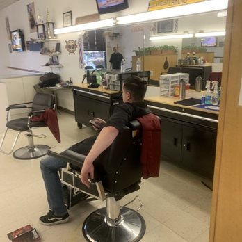 Max's Gateway Barber Shop - Barbers Near Me - Murrieta, California Max's Gateway Barber Shop - Barbers Near Me - Murrieta, California