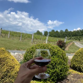 Linville Falls Winery - Wineries Near Me - Newland, North Carolina Linville Falls Winery - Wineries Near Me - Newland, North Carolina