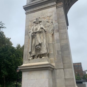 Washington Square Arch - Landmarks & Historical Buildings Near Me - New York, New York