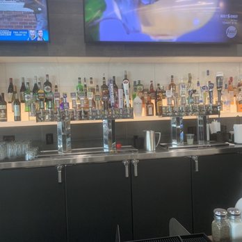 Hy-Vee - The bar - Beer, Wine & Spirits Near Me - Shawnee, Kansas Hy-Vee - The bar - Beer, Wine & Spirits Near Me - Shawnee, Kansas