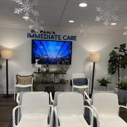 Waiting area - clean, modern & comforting
