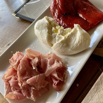 Nomad Pizza - burrata, roasted red pepper, prosciutto - Pizza Near Me - Princeton, New Jersey Nomad Pizza - burrata, roasted red pepper, prosciutto - Pizza Near Me - Princeton, New Jersey