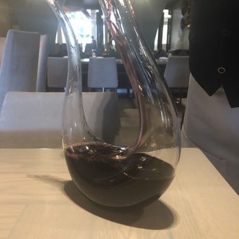 Georgina - A close up of the curved decanter - Breakfast & Brunch Near Me - Tijuana, BCN