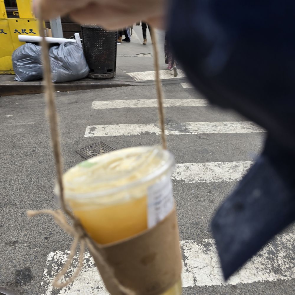 Chicha San Chen - twine carrier - Bubble Tea Near Me - New York, New York Chicha San Chen - twine carrier - Bubble Tea Near Me - New York, New York