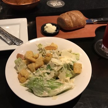 LongHorn Steakhouse - Salad & bread - Steakhouses Near Me - Webster, Texas LongHorn Steakhouse - Salad & bread - Steakhouses Near Me - Webster, Texas