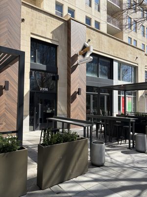 Pur Noire Urban Wineries by null