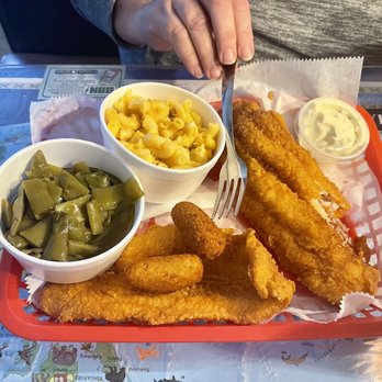 Shenandoah Restaurant - Catfish, green beans, and mac & cheese - Sports Bars Near Me - Roanoke, Virginia Shenandoah Restaurant - Catfish, green beans, and mac & cheese - Sports Bars Near Me - Roanoke, Virginia