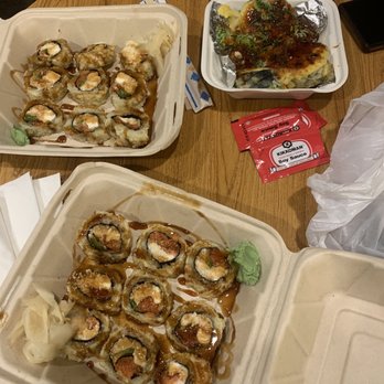 Tora Sushi Lounge - Sushi Bars Near Me - Seaside, Oregon