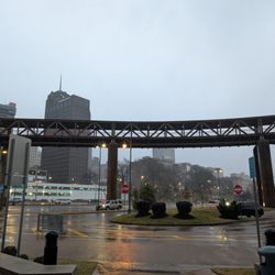 Tennessee State Welcome Center - Outside looking at the city