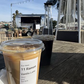 Superbloom - Vanilla latte & cold brew size large - Coffee & Tea Near Me - San Diego, California Superbloom - Vanilla latte & cold brew size large - Coffee & Tea Near Me - San Diego, California