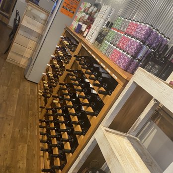 Bella Terra Vineyards - Wine by the bottle available to purchase - Wineries Near Me - Bedford, Pennsylvania
