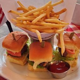 Trio mini burgers Trio mini burgers