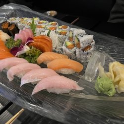 Legend sushi - Assorted sushi and sashimi a la carte