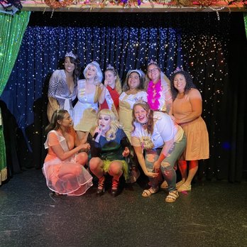 Lips - Florida - Bridal - Bars Near Me - Oakland Park, Florida