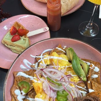6th & G Breakfast - Breakfast burrito and birria chilaquiles - Breakfast & Brunch Near Me - San Diego, California 6th & G Breakfast - Breakfast burrito and birria chilaquiles - Breakfast & Brunch Near Me - San Diego, California